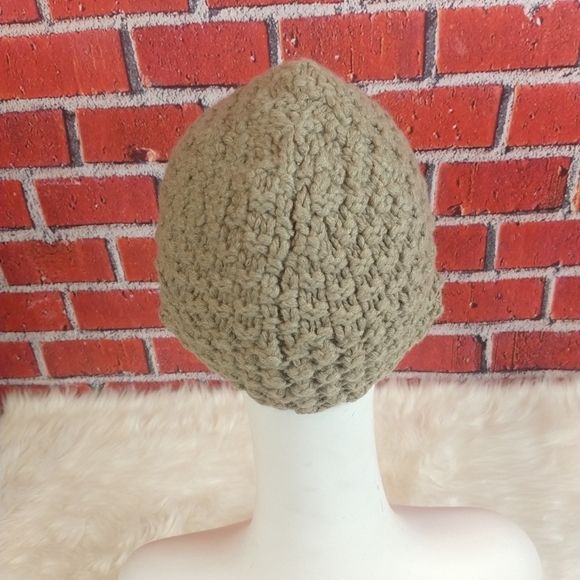 Qi Cashmere Beanie - Picture 2 of 7